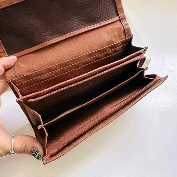 Fossil Ladies Ellis Brown Clutch Large Leather Wallet - Picture 8 of 10